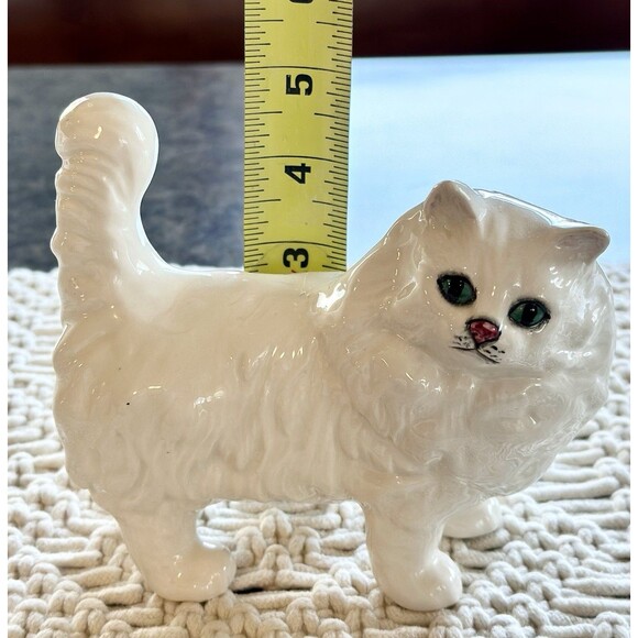 Retired White Persian Cat Figurine Teal Eyes Royal Doulton England #1898 Stand - Picture 8 of 8